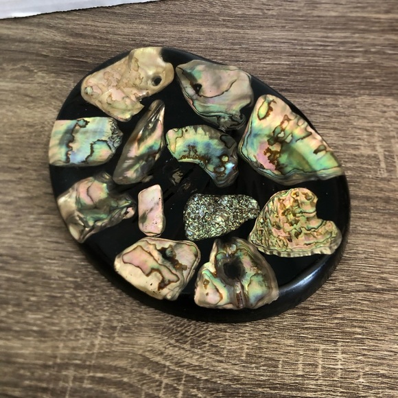 Vtg Lucite Shell Trinket Dish - Picture 3 of 10